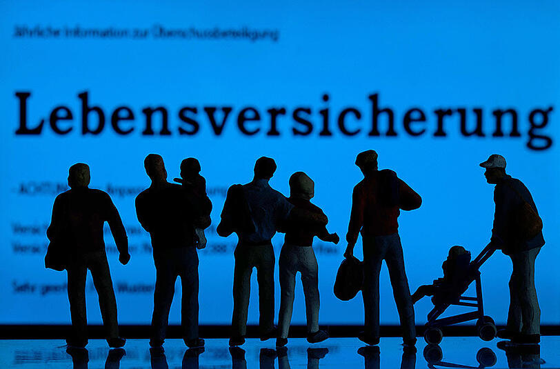 Die Niedrigzinsen setzten das Geschäft mit klassischen Lebensversicherungen unter Druck.