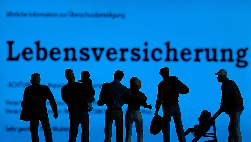 Die Niedrigzinsen setzten das Geschäft mit klassischen Lebensversicherungen unter Druck. Die Niedrigzinsen setzten das Geschäft mit klassischen Lebensversicherungen unter Druck.
