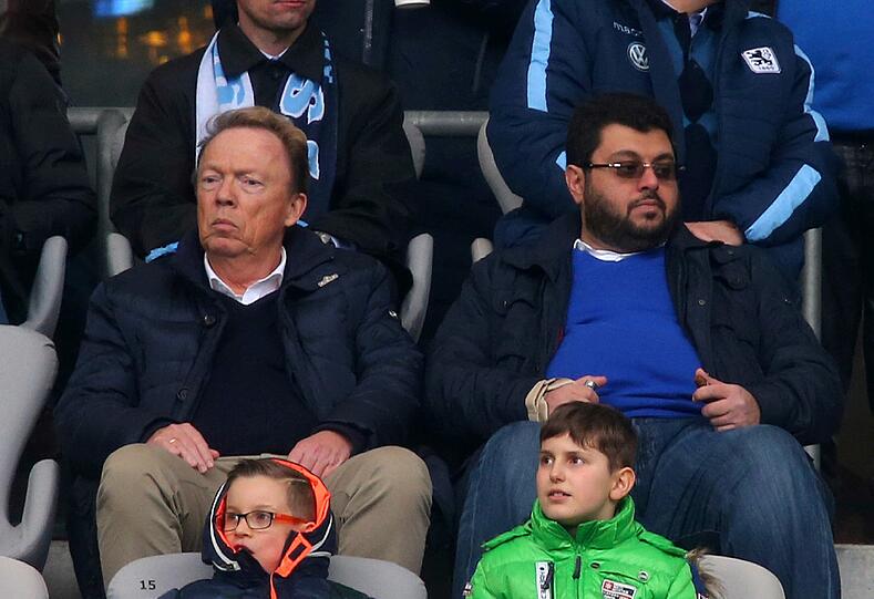 &bdquo;Ich glaube, dass er den Willen hat, das zu machen&ldquo;, sagt Präsident Cassalette (l.) über Investor Ismaiks Stadionpläne.