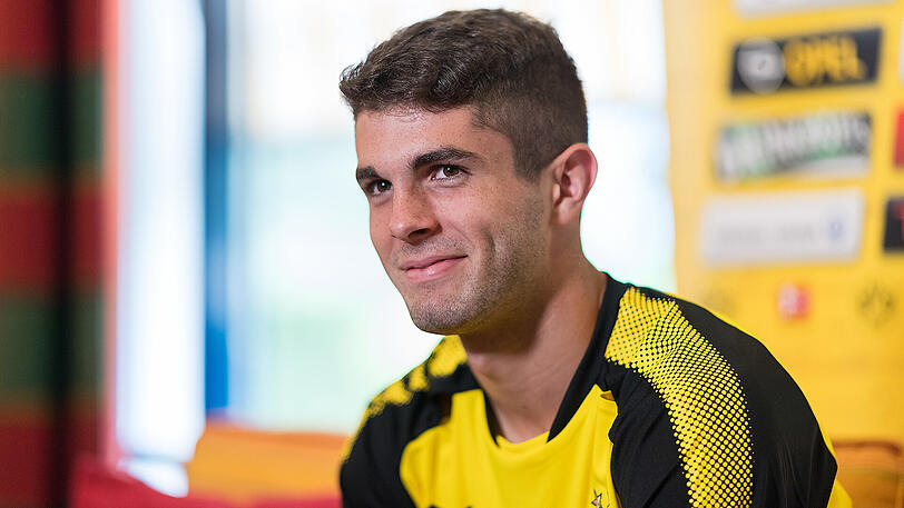 Christian Pulisic beim Pressegespräch im Dortmunder Trainingslager.