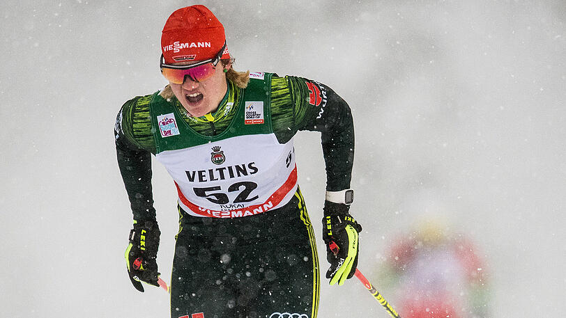 Die deutsche Skilangläuferin Victoria Carl in Aktion.