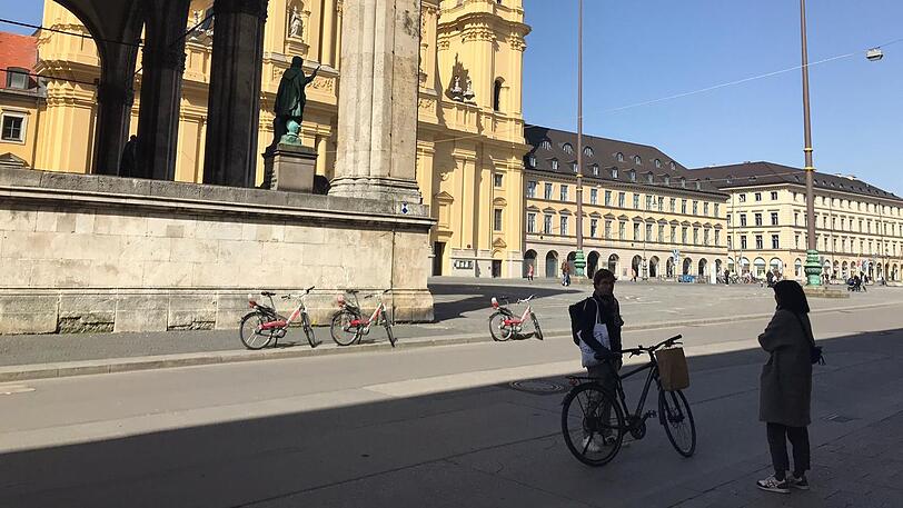 Die meisten Münchner hielten sich an die verordneten Ausgangsbeschränkungen.