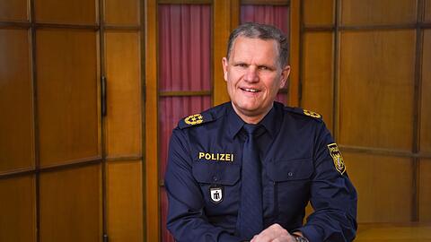 Thomas Hampel war Präsident des neuen Bayerischen Asyl-Landesamts, seit November ist er Polizeichef in München.