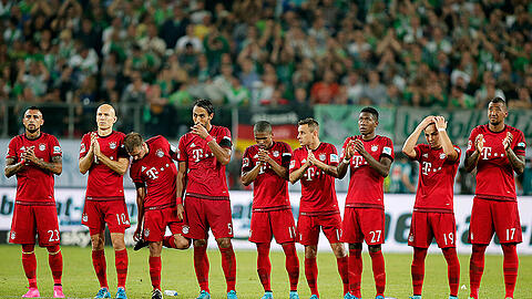 Enttäuschung pur: Die Bayern kriegen im Supercup einfach kein Bein mehr auf die Erde.