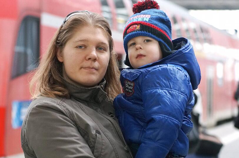 Mussten im Dunklen ausharren: Anita F. und ihr kleiner Sohn Christian.