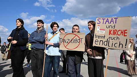 Letztes Jahr wurde auf der Theresienwiese gegen das Tanzverbot demonstriert.