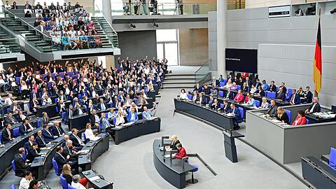 Klöckner will bessere Möglichkeiten für die Sicherheitsüberprüfung von Besuchern.