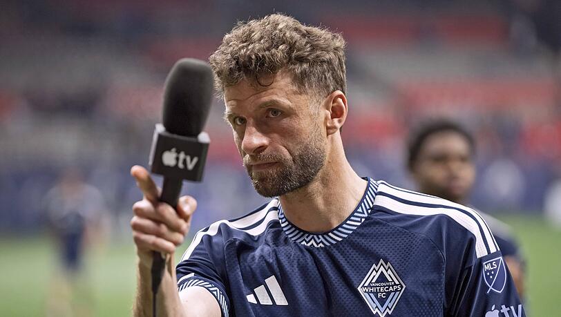 Bayern-Legende Thomas Müller ist bei der WM im Sommer als TV-Experte im Einsatz. Bayern-Legende Thomas Müller ist bei der WM im Sommer als TV-Experte im Einsatz.