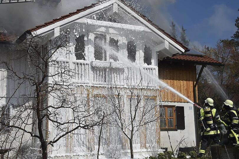 Am Mittwoch brannte in Baldham ein Wohnhaus komplett ab.