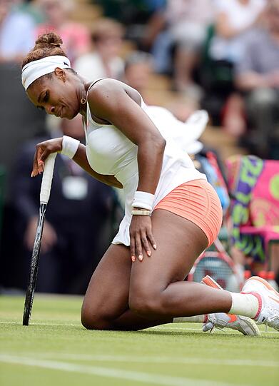 Die deutsche Tennisspielerin Sabine Lisicki schafft die Sensation und gewinnt im Achtelfinale von Wimbledon gegen die Weltranglistenerste Serena Williams. Hier die Bilder vom Match!