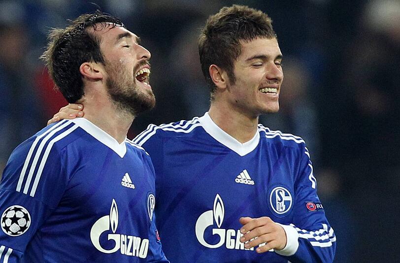 Siegtorschütze gegen Piräus: Christian Fuchs (l.)
