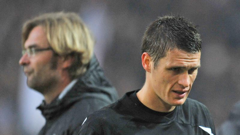 Sebastian Kehl stärkt Jürgen Klopp den Rücken. Sebastian Kehl stärkt Jürgen Klopp den Rücken.