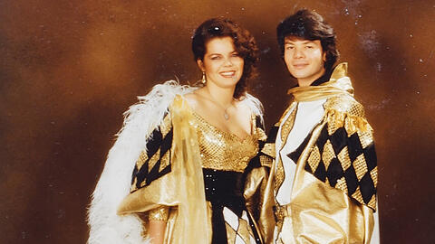 Haben Sie ihn erkannt? Aus diesem Faschingsprinzen des Jahres 1983 soll später einmal ein Feinkostkönig werden: Michael Käfer mit Steffanie Heiden als Prinzenpaar.