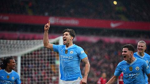 John Stones brachte City nach einem Eckball in Führung.