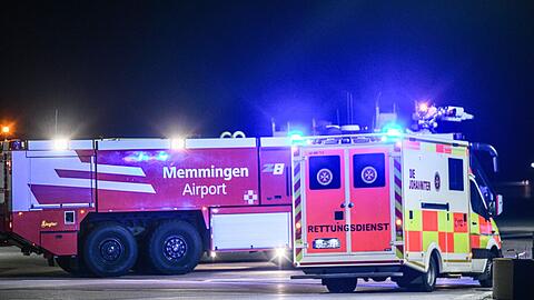 Das Luftamt Südbayern hatte einen Weiterflug der Maschine laut Polizei nicht genehmigt.