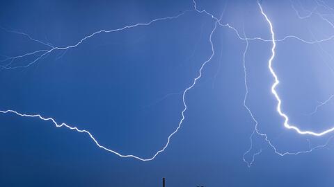 Wie heftig die Unwetter heute über München sein werden, ist ungewiss. Aber mit sehr hoher Wahrscheinlichkeit wird es gewittern.