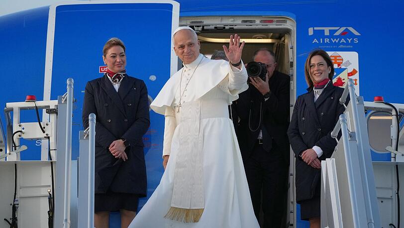 Auch der Papst ist derzeit mit einer Airbus-Maschine unterwegs. Auch der Papst ist derzeit mit einer Airbus-Maschine unterwegs.
