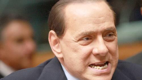 Gerät immer mehr ins Gerde - dementiert aber alle Gerüchte: Silvio Berlusconi Gerät immer mehr ins Gerde - dementiert aber alle Gerüchte: Silvio Berlusconi