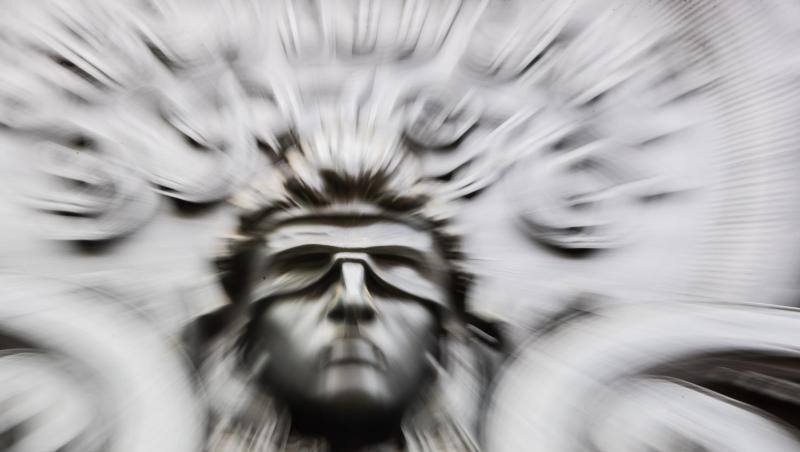 Eine Figur der blinden Justitia.