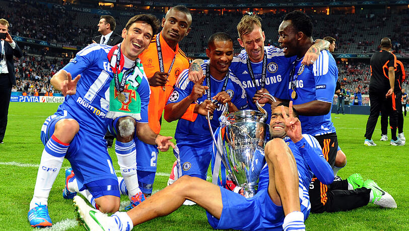 Die Blauen jubeln im Stadion der Roten: Der FC Chelsea feiert den Champions-League-Triumph in der Allianz Arena über den FC Bayern. Die Blauen jubeln im Stadion der Roten: Der FC Chelsea feiert den Champions-League-Triumph in der Allianz Arena über den FC Bayern.