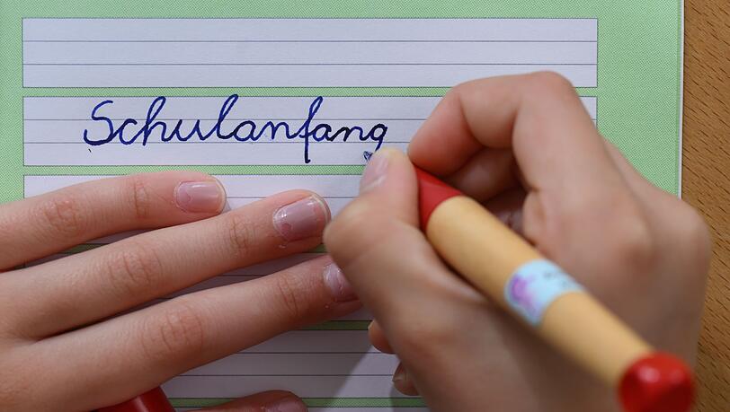 Die Schule beginnt wieder. (Symbolbild)