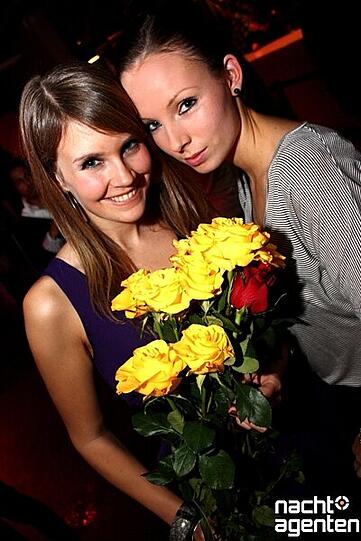"IsarCosmos" im Neuraum (Freitag 09.12.2012). Noch mehr Fotos sehen Sie unter: www.nachtagenten.de.