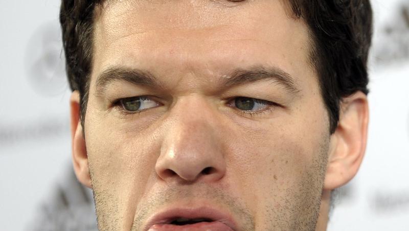 Nach seiner Entlassung bei Chelsea tritt Scolari gegen Ballack nach. Nach seiner Entlassung bei Chelsea tritt Scolari gegen Ballack nach.