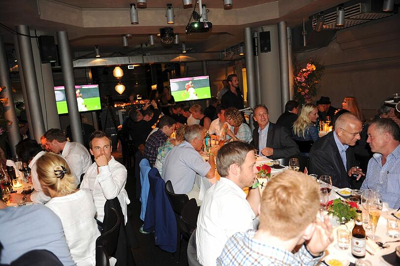 Die Bilder von der Sky Opening Party im "Heart"' .