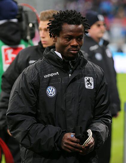 Anthony Annan &ndash; keine Note.

In Unterzahl und Rückstand zu seinem Debüt zu kommen, das hatte sich der Ghanaer anders vorgestellt.
