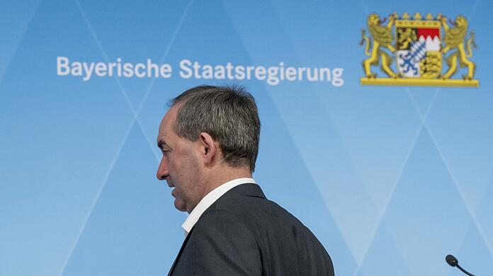 Hubert Aiwanger ist der Wirtschaftsminister in Bayern.