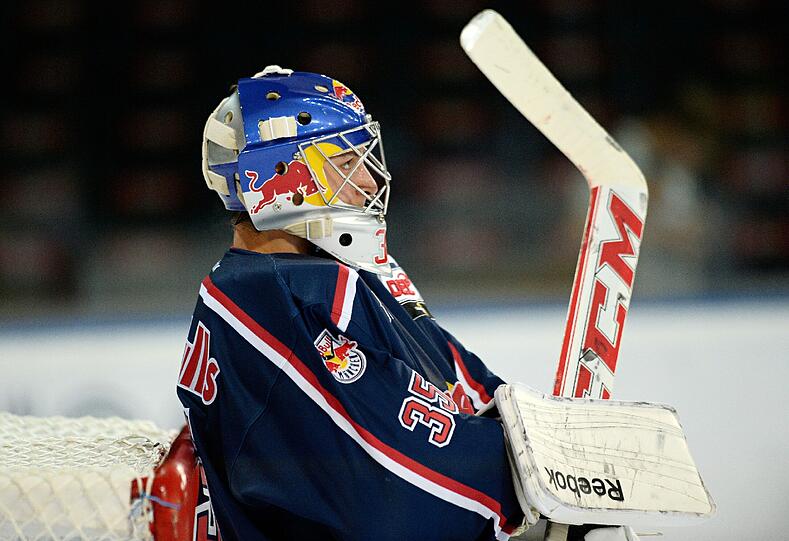 Gilt als größtes Torwart-Talent Deutschlands: EHC-Ersatzkeeper Kevin  Reich (17).