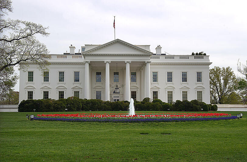Sollte Jeb Bush die Wahlen nächstes Jahr gewinnen, wäre er nach Vater George (1989-1993) und Bruder George W. (2001-2009) das dritte Familienmitglied, das im Weißen Haus regiert.