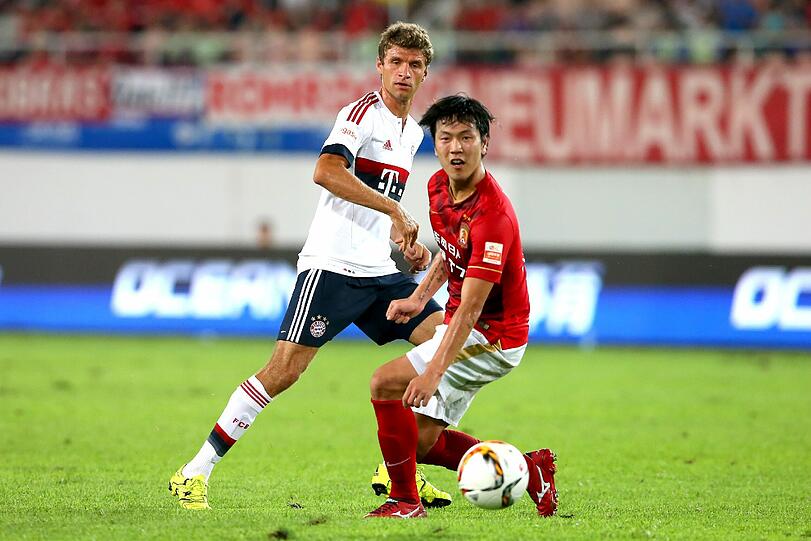 Im Freundschaftsspiel gegen Guangzhou Evergrande musste sich der FC Bayern im Elfmeterschießen geschlagen geben. Die Bilder vom Abschluss der China-Reise.