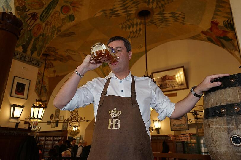 Markus Söder scheinte das Jubiläumsbier auch zu schmecken.