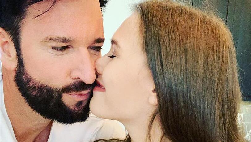 Läuten bei Michael Wendler und seiner neuen Freundin schon bald die Hochzeitsglocken? Läuten bei Michael Wendler und seiner neuen Freundin schon bald die Hochzeitsglocken?