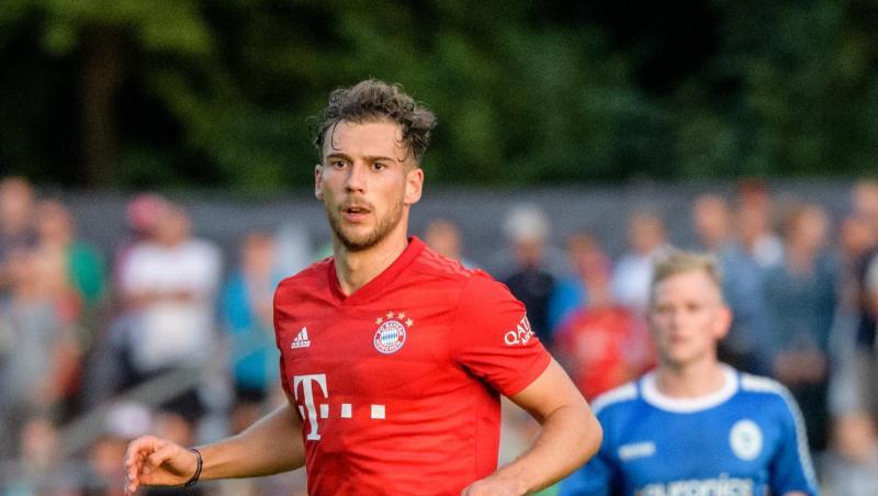 Leon Goretzka vom FC Bayern München spielt den Ball. Foto: Matthias Balk/dpa Leon Goretzka vom FC Bayern München spielt den Ball. Foto: Matthias Balk/dpa