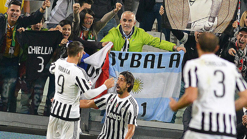 Sami Khedira feiert sein 3:1 gegen Bologna. Sami Khedira feiert sein 3:1 gegen Bologna.