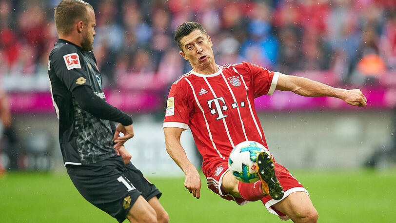 Robert Lewandowski: Note 3. Trat auf dem Weg zum 2:0 in den Rasen (22.). Musste viel einstecken. Traf dann kurz nach der Pause in seinem 100. Spiel für Bayern nach perfekter Müller-Vorlage. Verpasste kurz danach Treffer Nummer zwei (52.).  Der gelang ihm dann doch noch (77.).  Treffer Nummer 7 und 8 im 7. Pflichtspiel in dieser Saison.