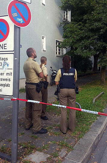 Die Bluttat ereignete sich in der Bayerischzeller Straße, im Herzen von Giesing. Die ersten Bilder vom Tatort.