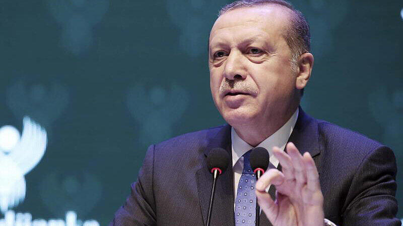 Der türkische Staatspräsident Erdogan wirft dem Welt-Journalisten Deniz Yücel vor, ein "deutscher Agent" zu sein.
