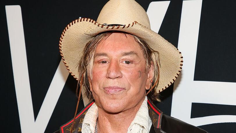 Mickey Rourke ist nicht mehr Teil der britischen Ausgabe von "Promi Big Brother". Mickey Rourke ist nicht mehr Teil der britischen Ausgabe von "Promi Big Brother".