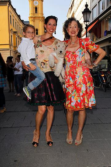 Lola Paltinger mit Sohn Lio und Mutter Brigitte