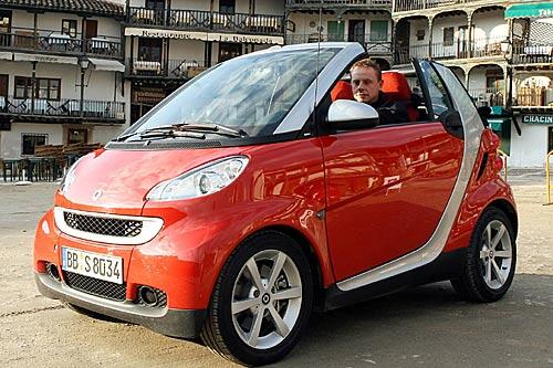 Ein Smart ist in München in der Isarvorstadt abgebrannt.