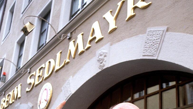 Berühmter Namensgeber: Volksschauspieler Walter Sedlmayr. Berühmter Namensgeber: Volksschauspieler Walter Sedlmayr.