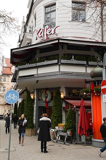 Hier trafen sich die Ladies: Die Käfer-Schenke