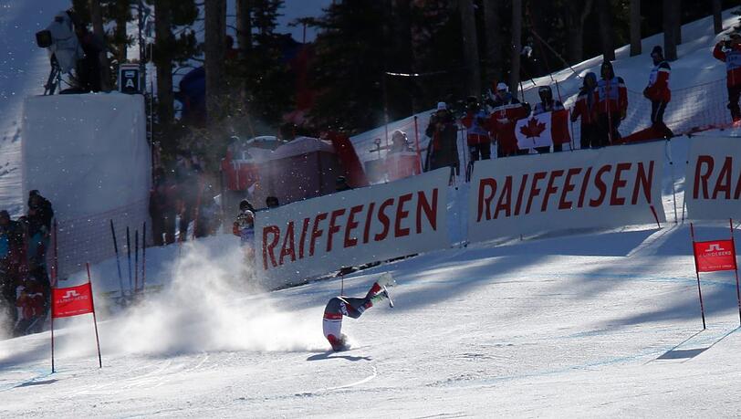 Pltzlich brach der Ski aus - Bode Miller überschlug sich beim Rennen der Ski-WM. Pltzlich brach der Ski aus - Bode Miller überschlug sich beim Rennen der Ski-WM.