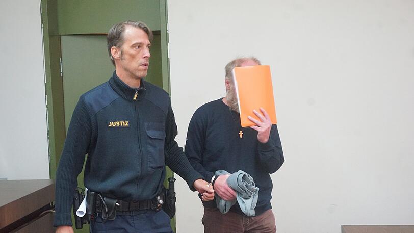 Der Angeklagte am Mittwoch vor Gericht.