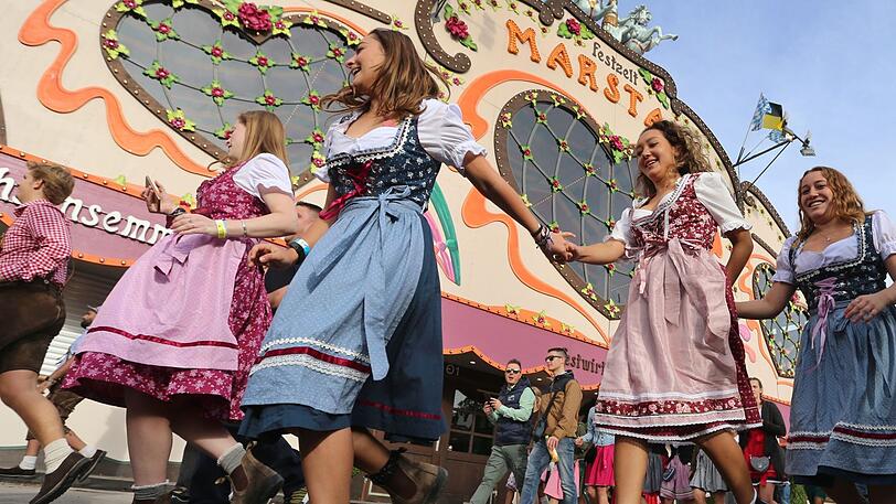 Frauen in Notlage steht auf der Wiesn heuer wieder die Aktion Sichere Wiesn zur Seite. (Symbolfoto)