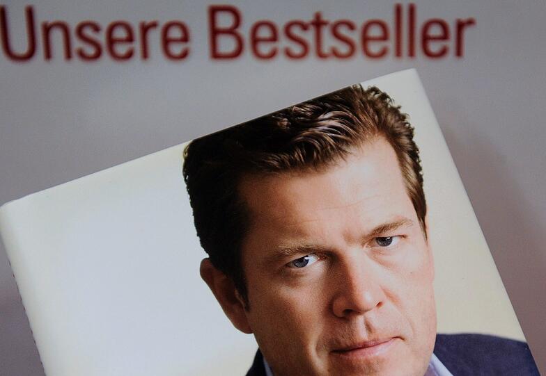 Im Dezember startete er von Kanada aus sein Comeback. Sein Buch "Vorerst gescheitert" schlug medial hohe Wellen.