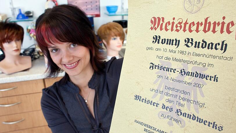 Nach dem Meisterbrief noch weiter: Bei einer Infoveranstaltung wird über die Möglichkeit über ein Studium für Meister informiert. Nach dem Meisterbrief noch weiter: Bei einer Infoveranstaltung wird über die Möglichkeit über ein Studium für Meister informiert.